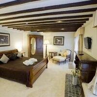 High Corner Inn