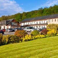 Clan MacDuff Hotel