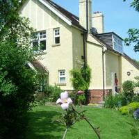 Heathwood Lodge B & B