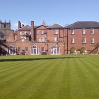 Wynnstay Hotel