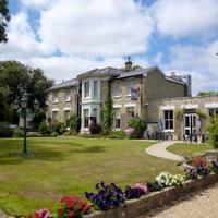 Parkbury Hotel