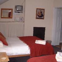 Dolly Waggon Guest House