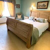 Stanwell House Hotel