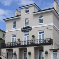 Ascot House Hotel