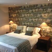 The Huntsman Inn