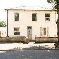 Central Studios 298 Gloucester Road