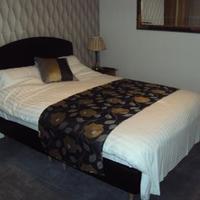 Jeffersons Hotel & Apartments