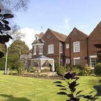 Newtown House Hotel