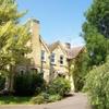 The Finch Hatton Arms Hotel