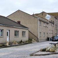 Bailey Ground Hotel