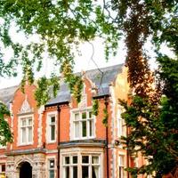 Best Western Oaklands Hall Hotel