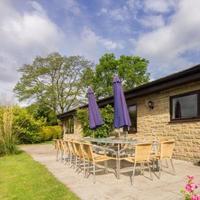 Sladen Lodge