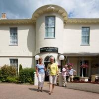 Gunton Hall, Coastal Village (Half Board) 